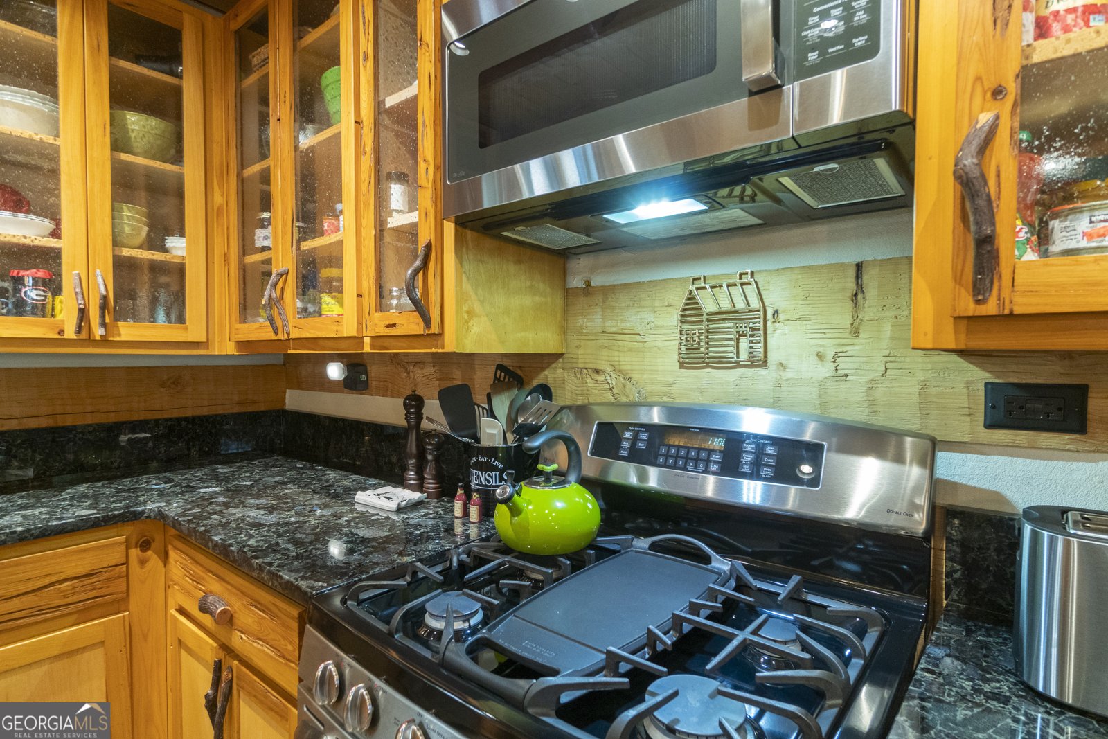 1323 Hooper Road Cleveland - 22