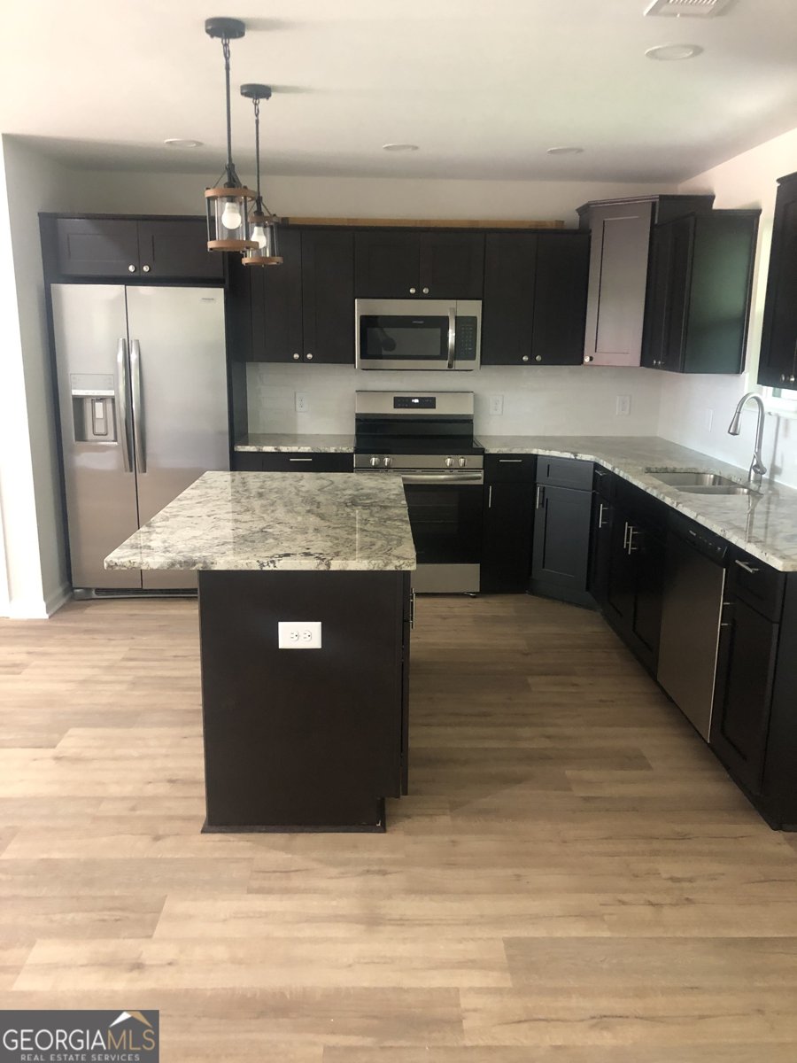 2303 12th Avenue Valley - 3