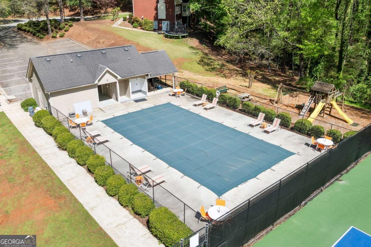 1755 Pinetree Pass Lane Lilburn - 57
