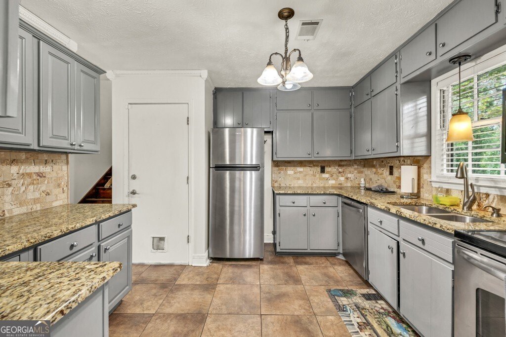 1763 HearthStone Circle Lawrenceville - 14