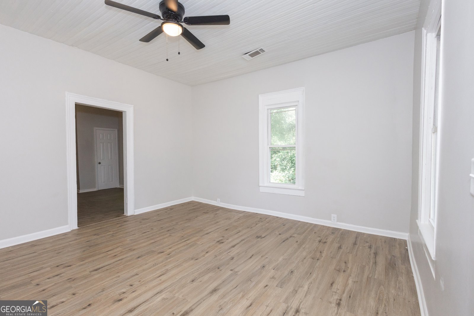 218 Tinsley Street Griffin - 3