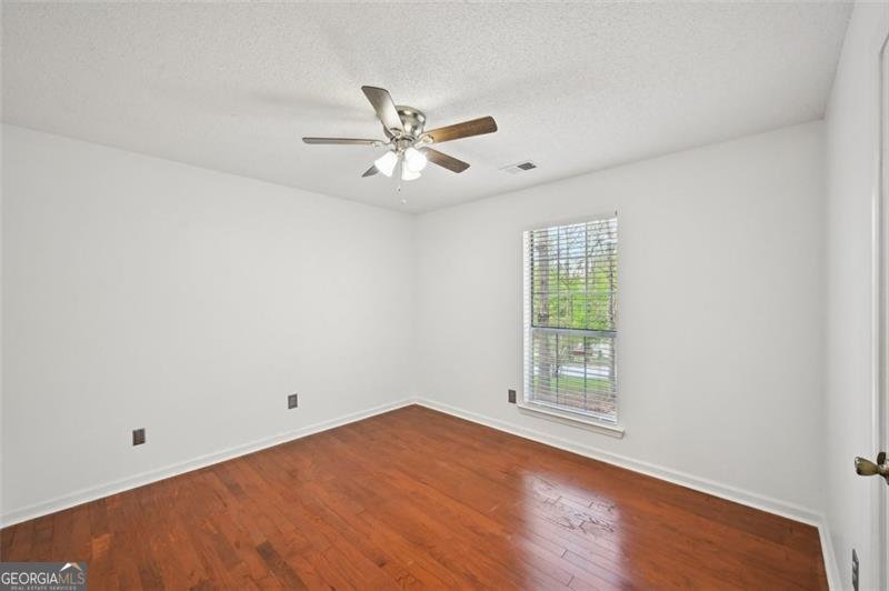 105 COUNTRY SIDE Drive Senoia - 24