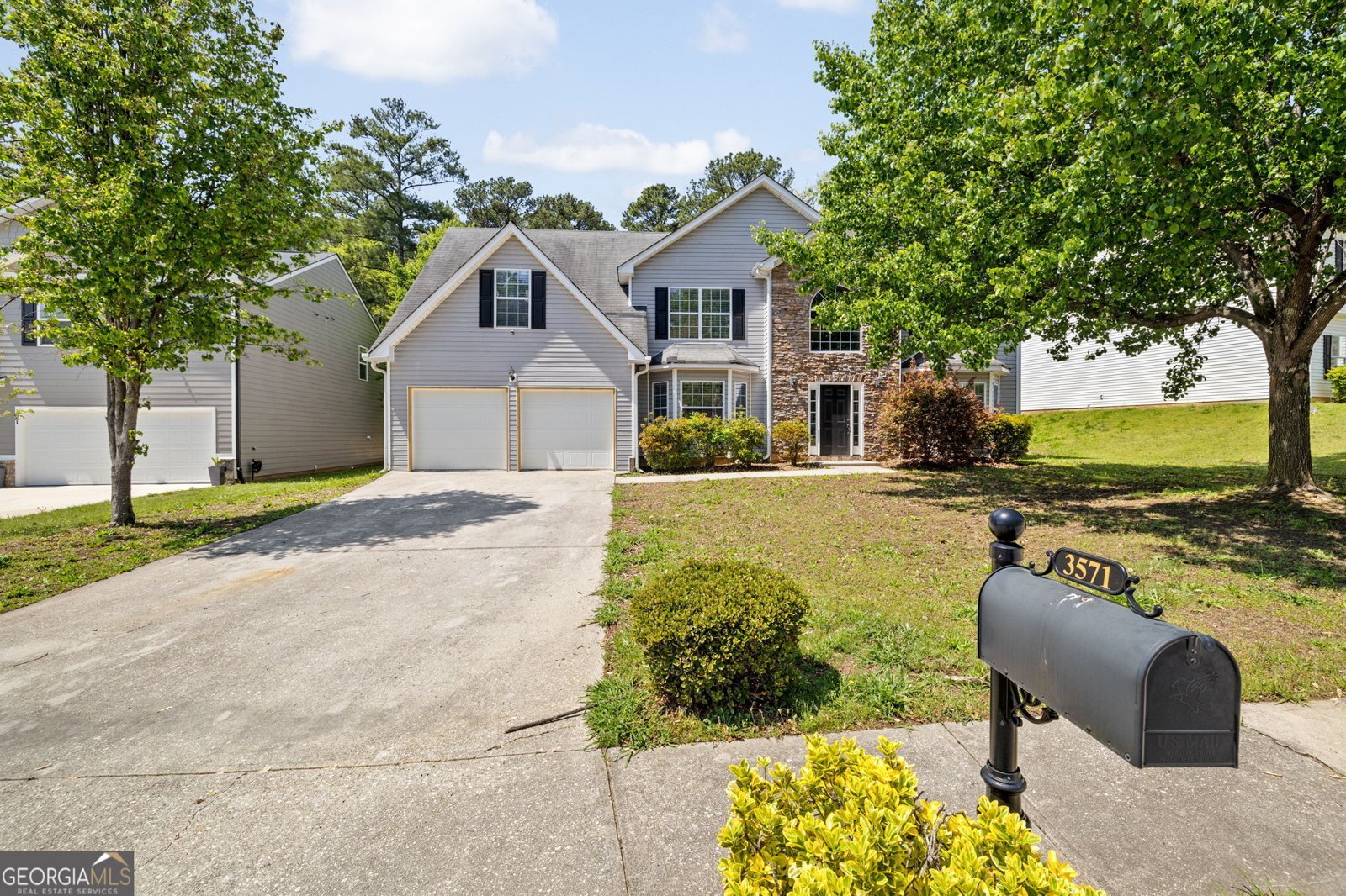 3571 Oakshire Way Atlanta - 1
