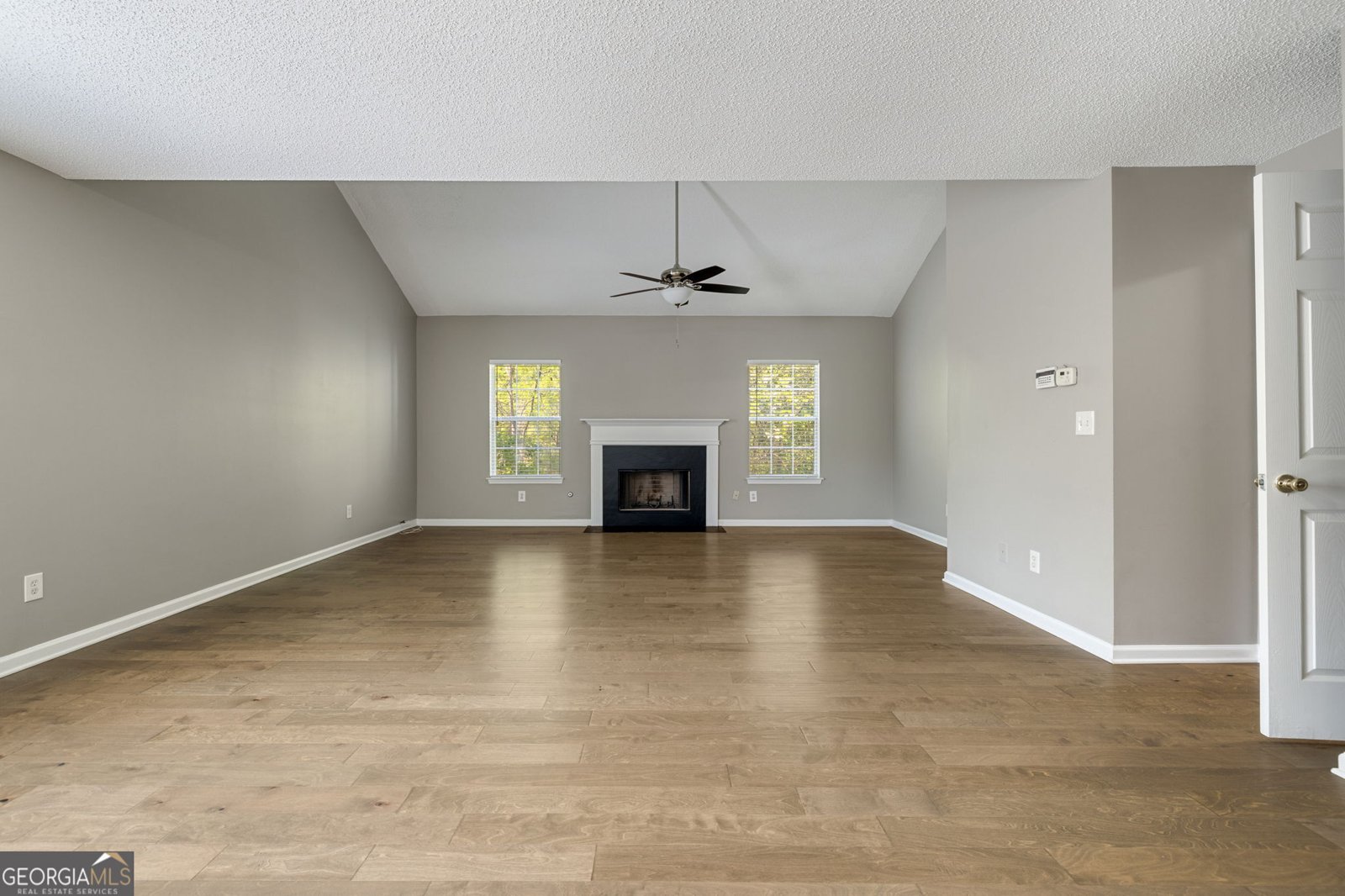 3571 Oakshire Way Atlanta - 25