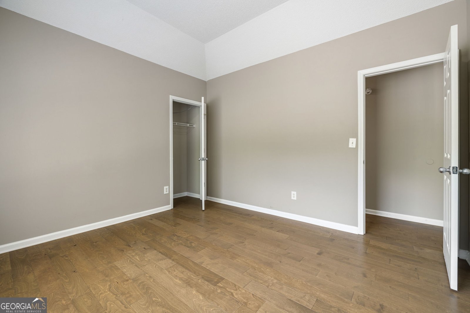 3571 Oakshire Way Atlanta - 31