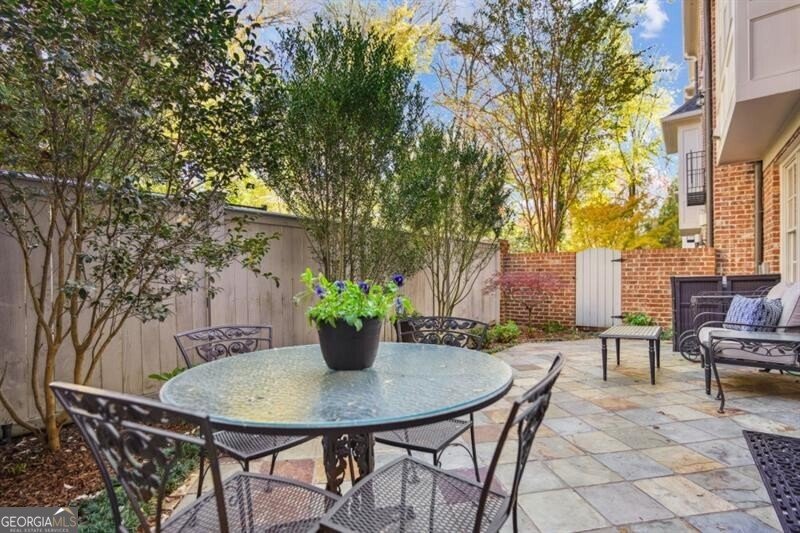 3707 Peachtree Road Atlanta - 37