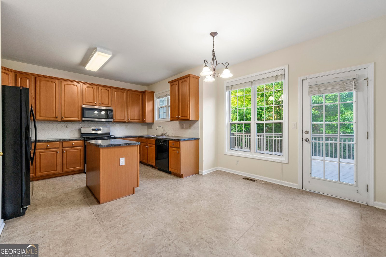 6281 Vinings Vintage Drive Mableton - 11