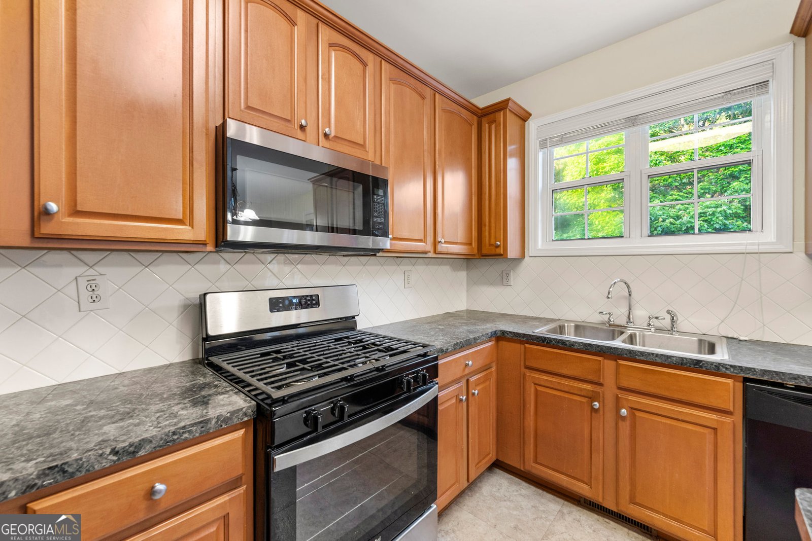 6281 Vinings Vintage Drive Mableton - 13