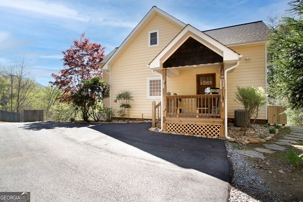 105 Sharons Valley Hayesville - 44