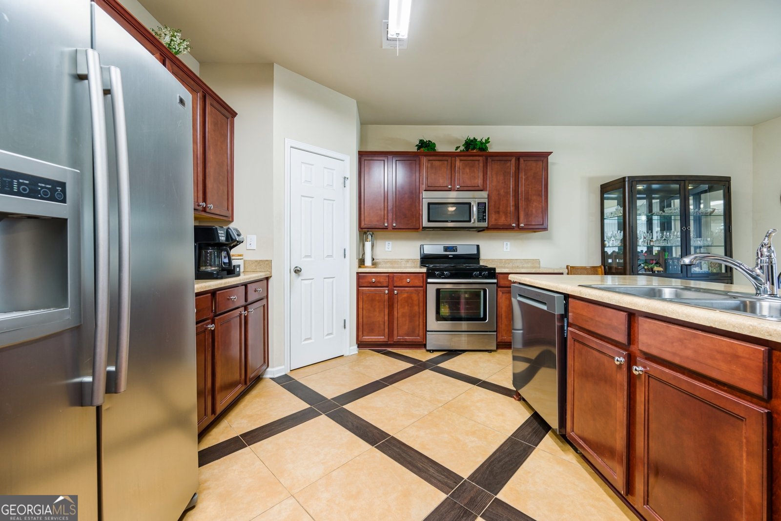 6884 Barker Station Walk Sugar Hill - 12