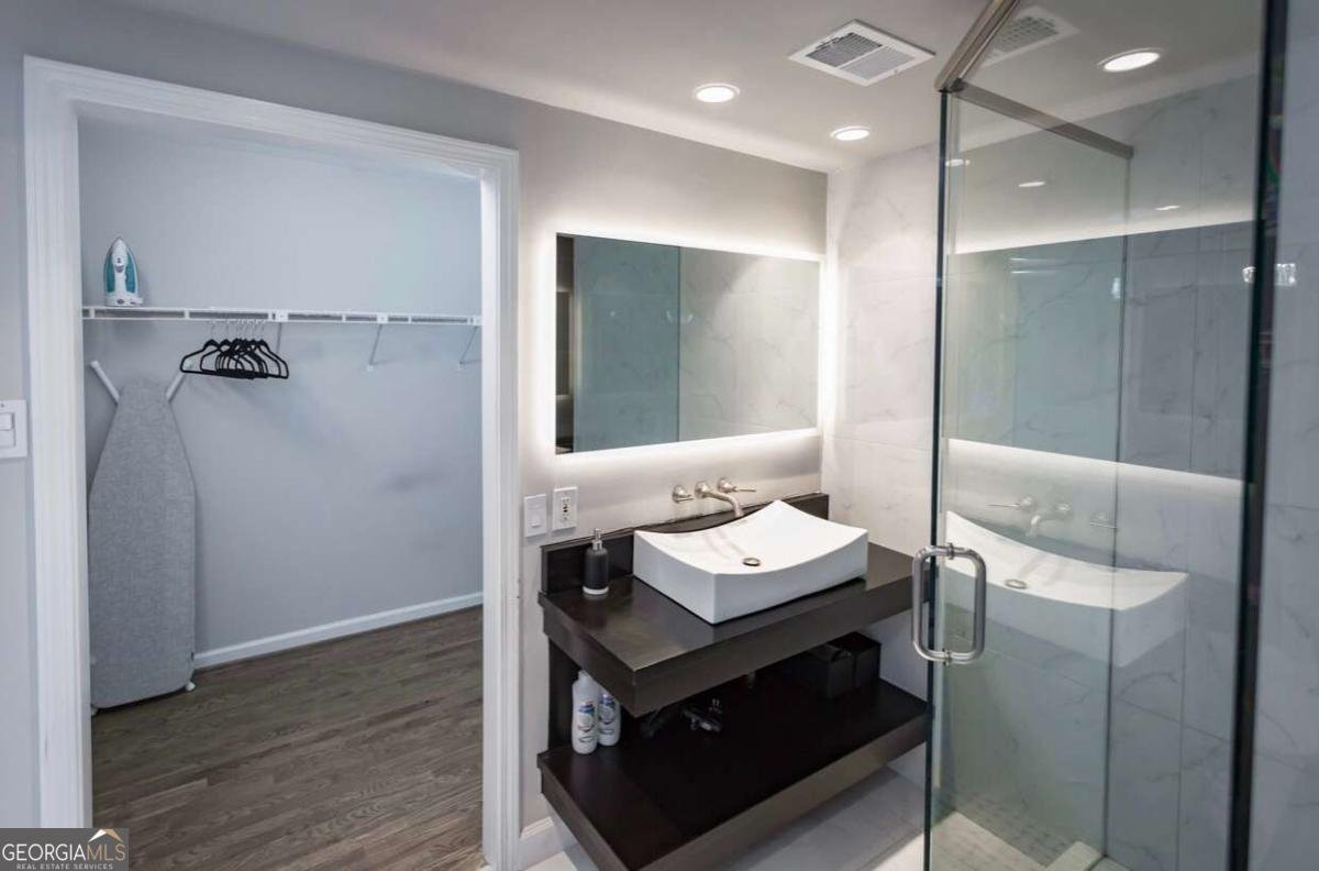 2161 Peachtree Road Atlanta - 24