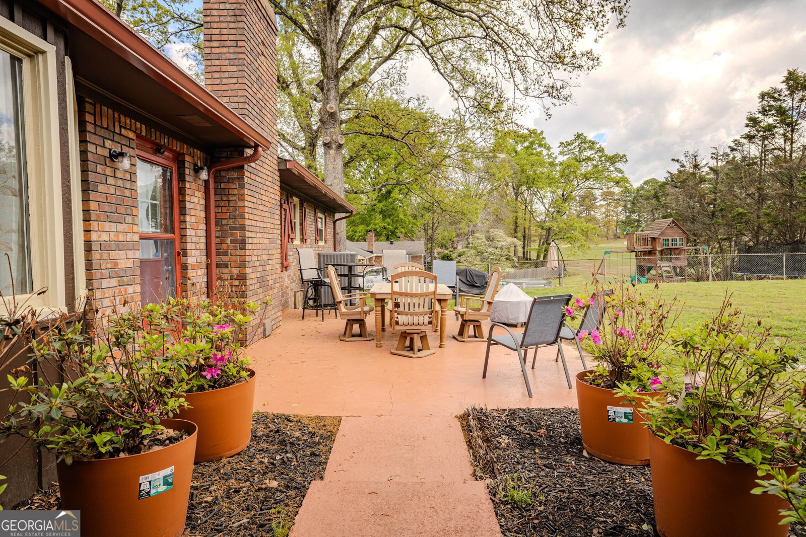 828 College Drive Cedartown - 27