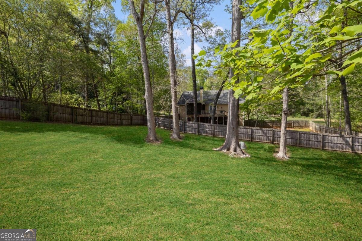 6332 Fairoaks Place Douglasville - 35
