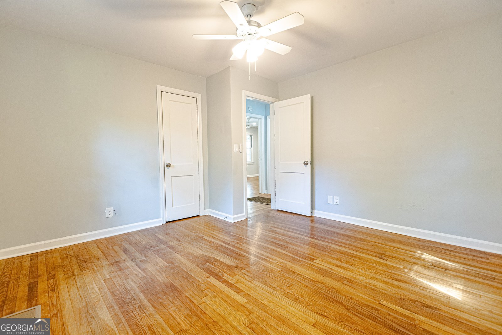 145 Holly Road Atlanta - 23