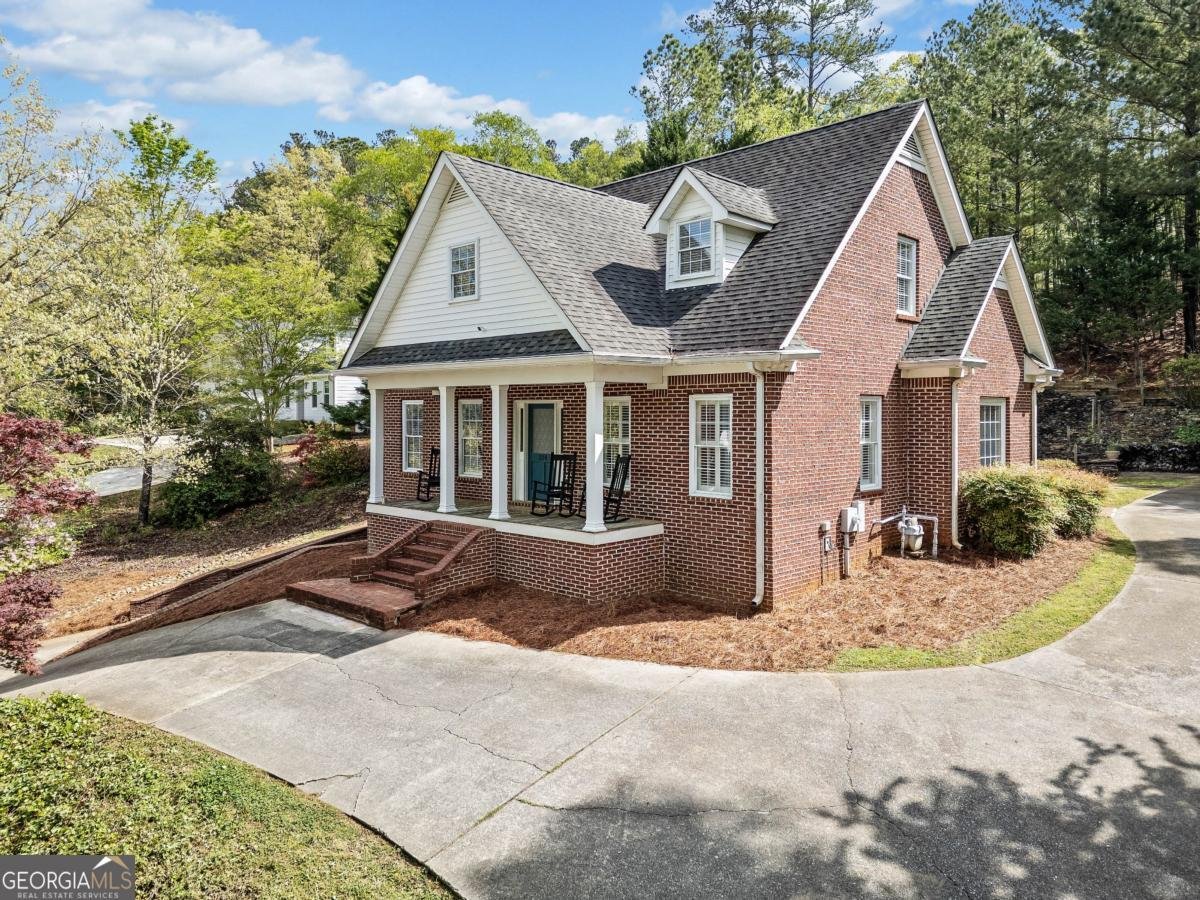 324 Etowah Drive Cartersville - 1
