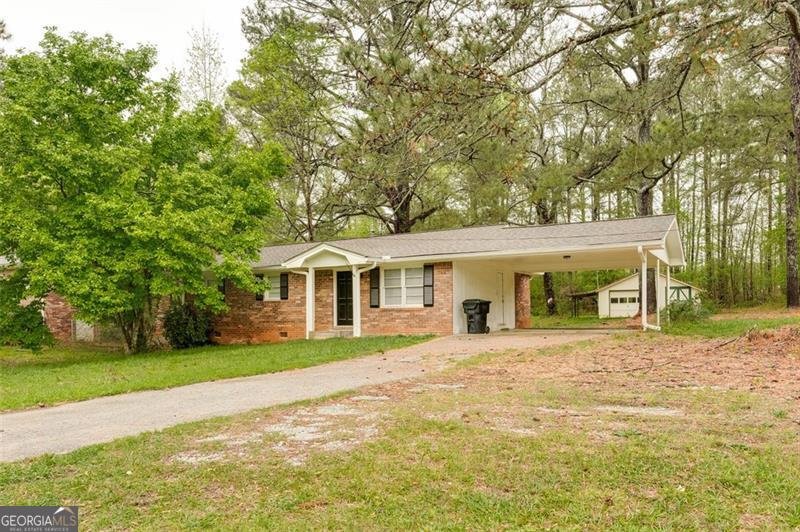 5032 CENTRAL CHURCH Road Douglasville - 3
