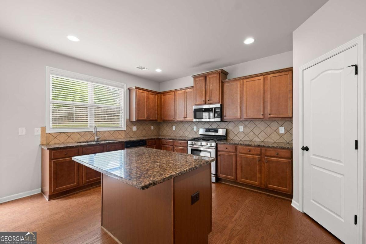 6820 Lacebark Drive Dawsonville - 15