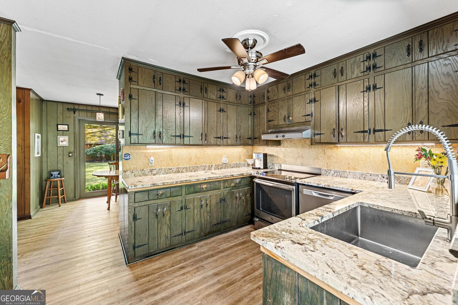 900 Oakhill Road Elberton - 19