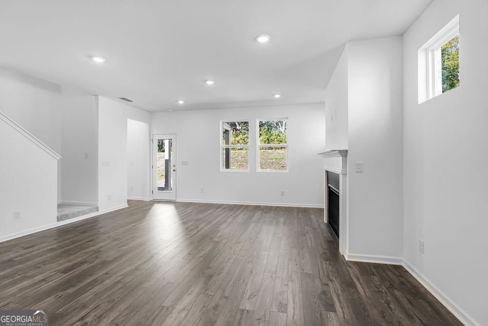 1763 Fawlocke Run Loganville - 12