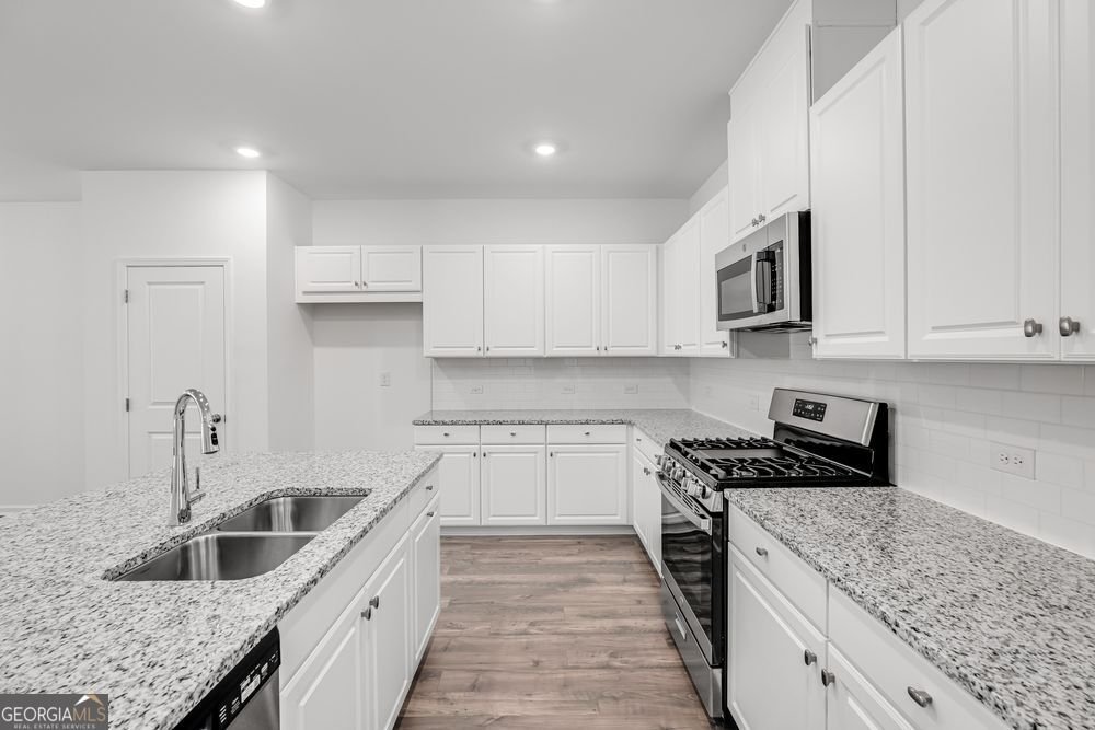 1763 Fawlocke Run Loganville - 8