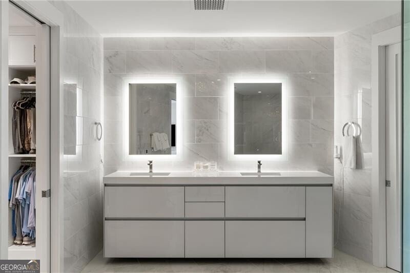 3107 Peachtree Road Atlanta - 1