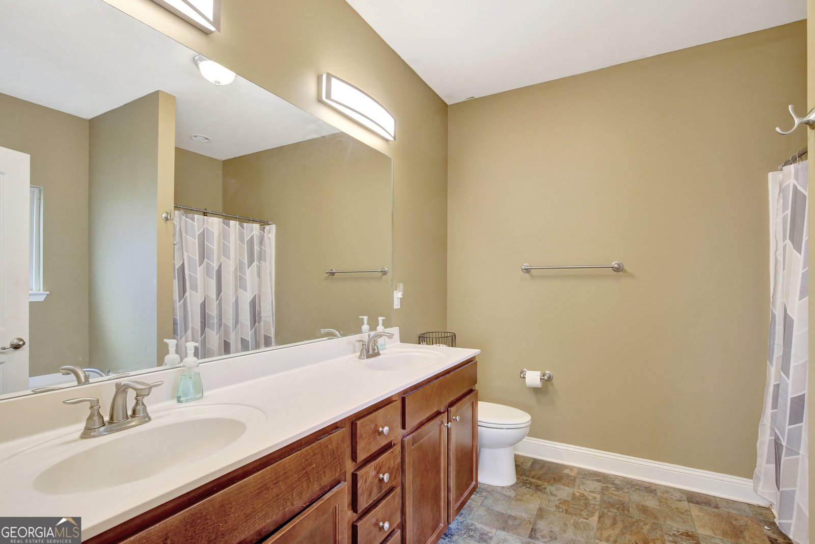 890 Crescent Lane Griffin - 14