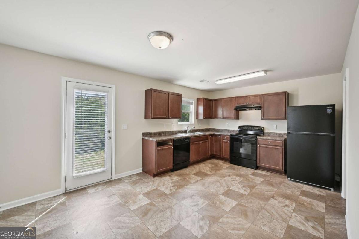 5675 Laurel Ridge Circle Atlanta - 10