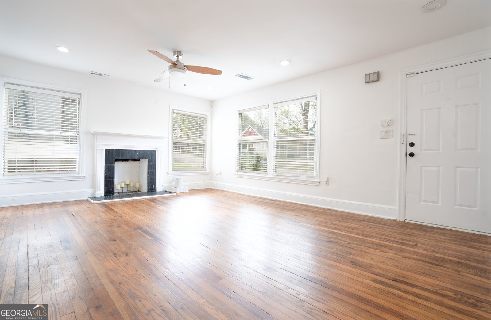 3078 Semmes Street East Point - 4
