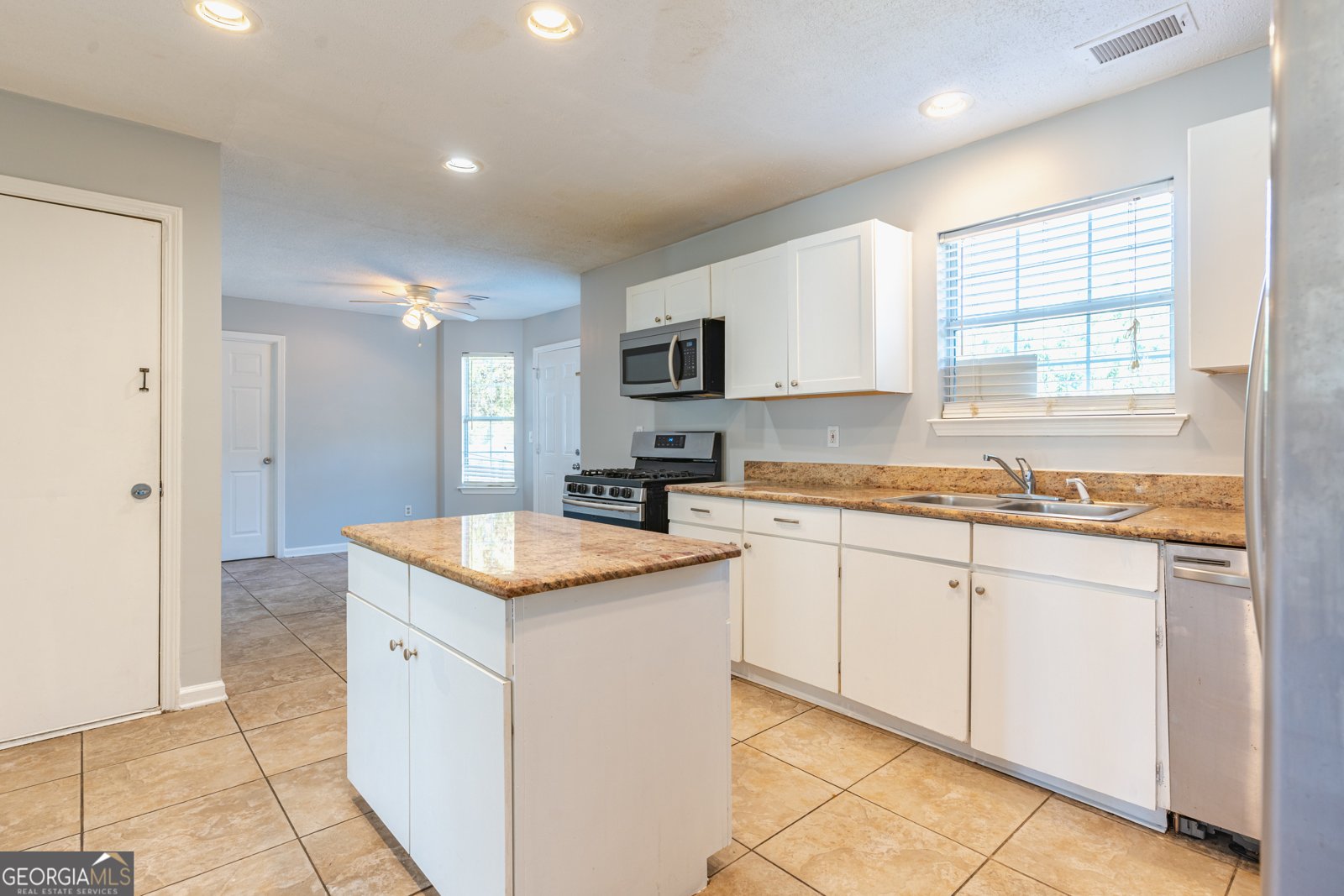 2554 Willenhall Way Lithonia - 22