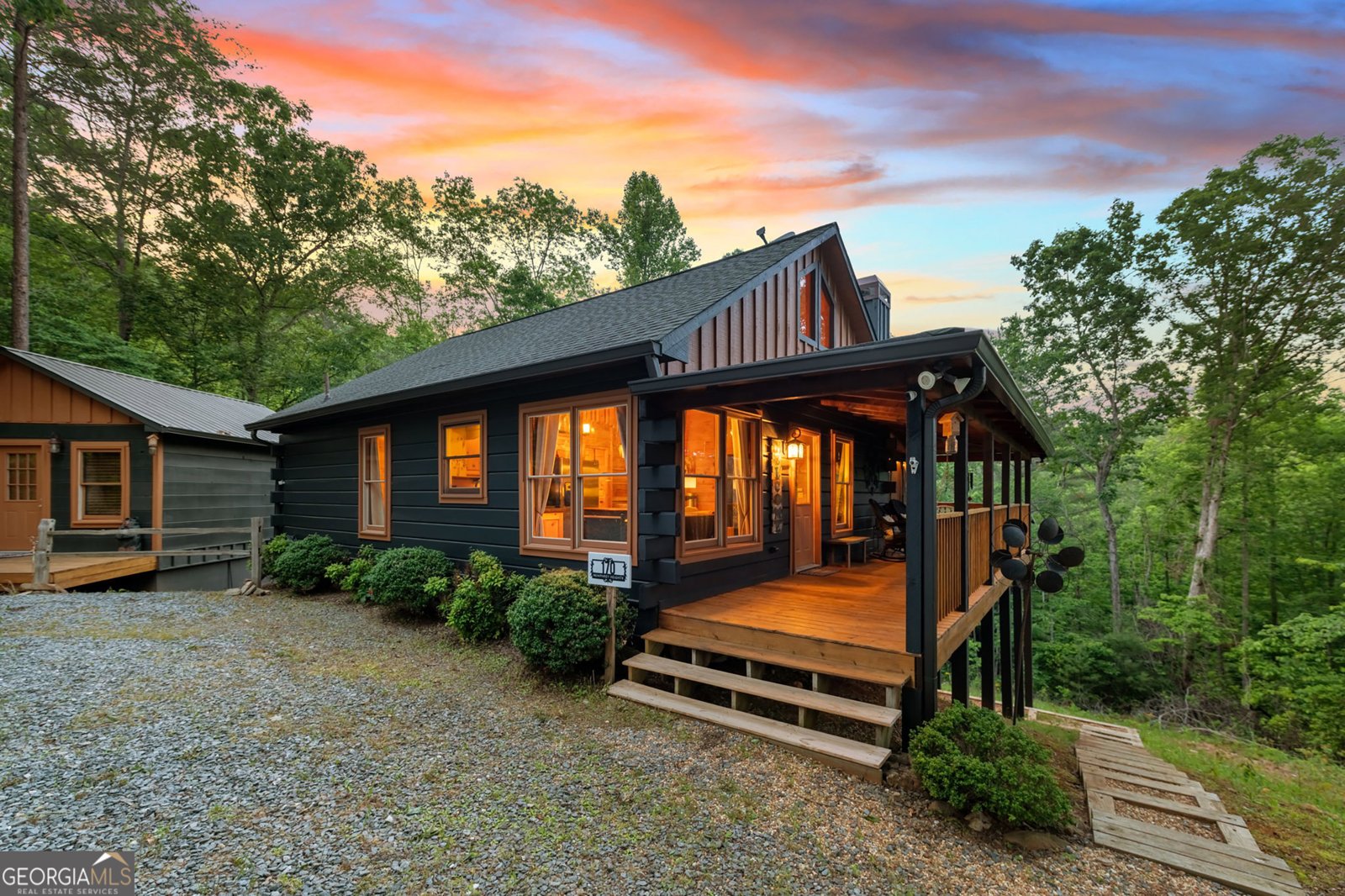 170 Humphrey Heights Road Mineral Bluff - 1