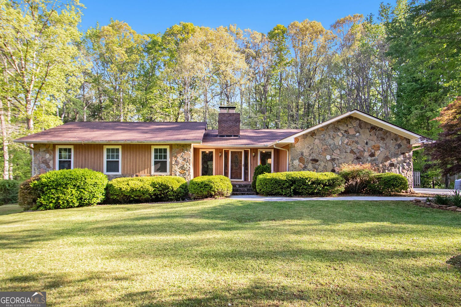 215 North Mourning Dove Drive Fayetteville - 1