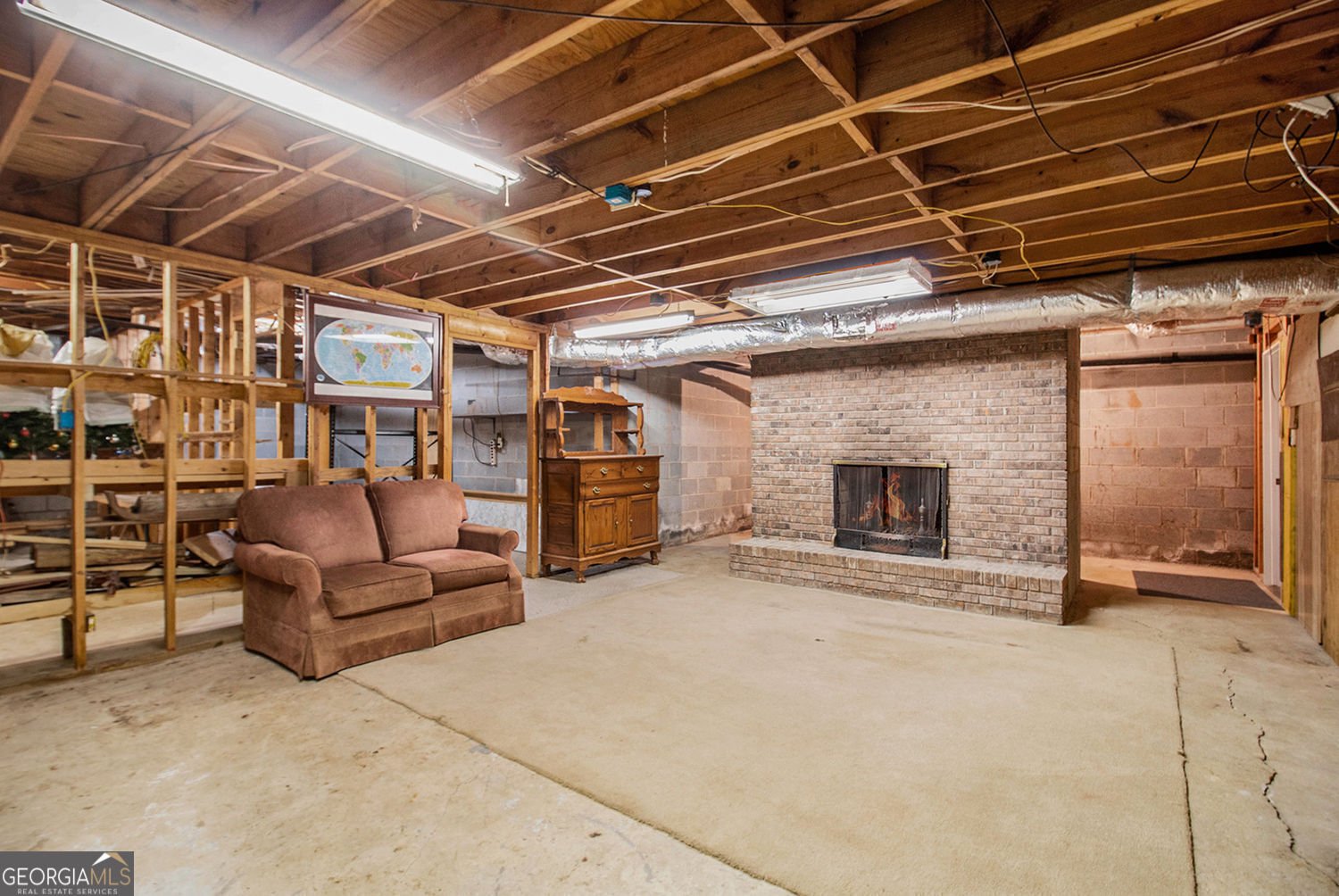 215 North Mourning Dove Drive Fayetteville - 18