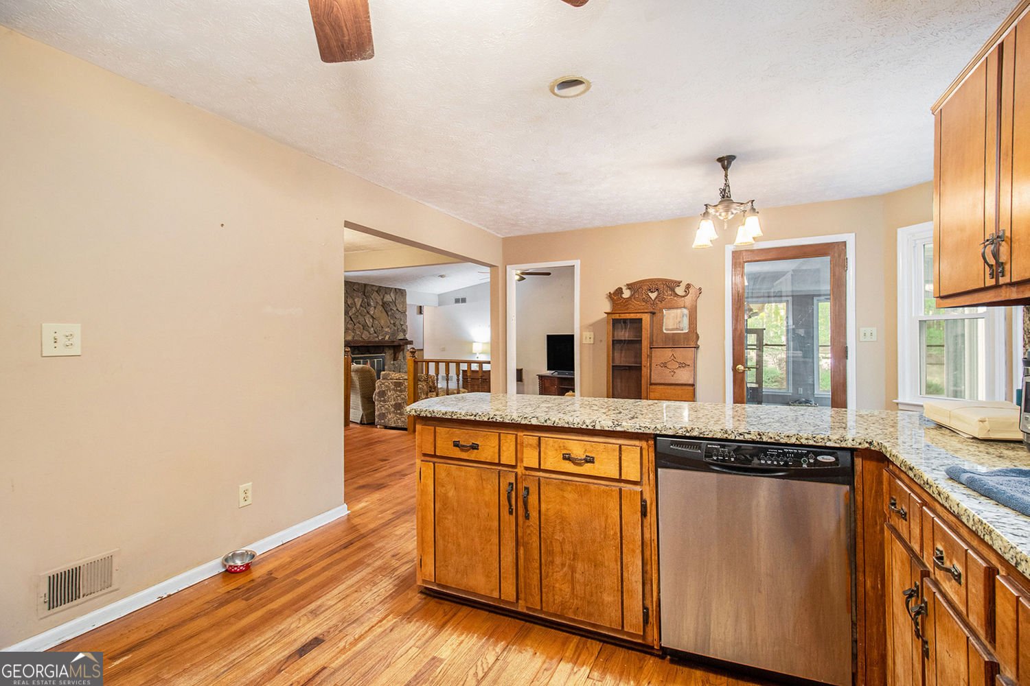 215 North Mourning Dove Drive Fayetteville - 7