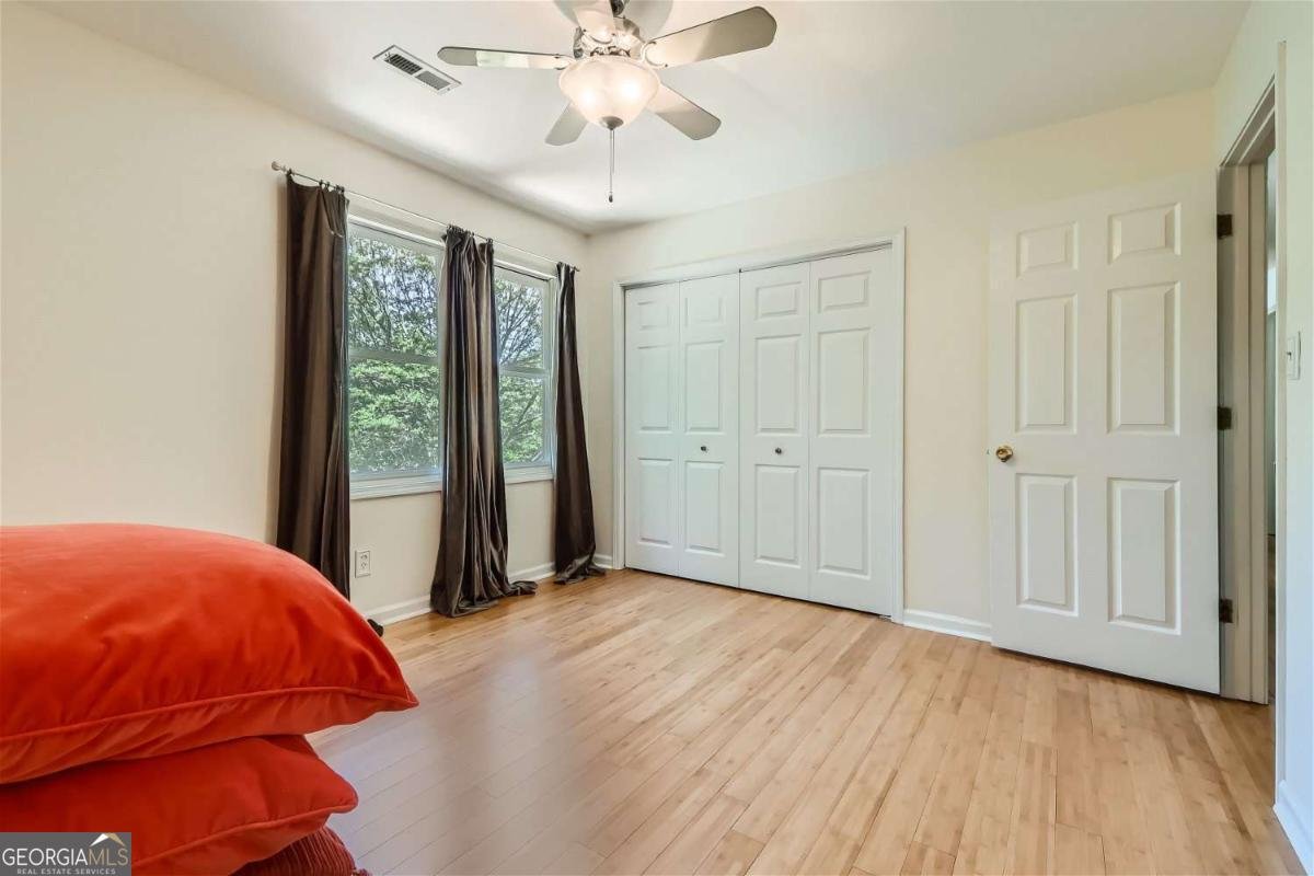 1872 Lake Lucerne Drive Lilburn - 16