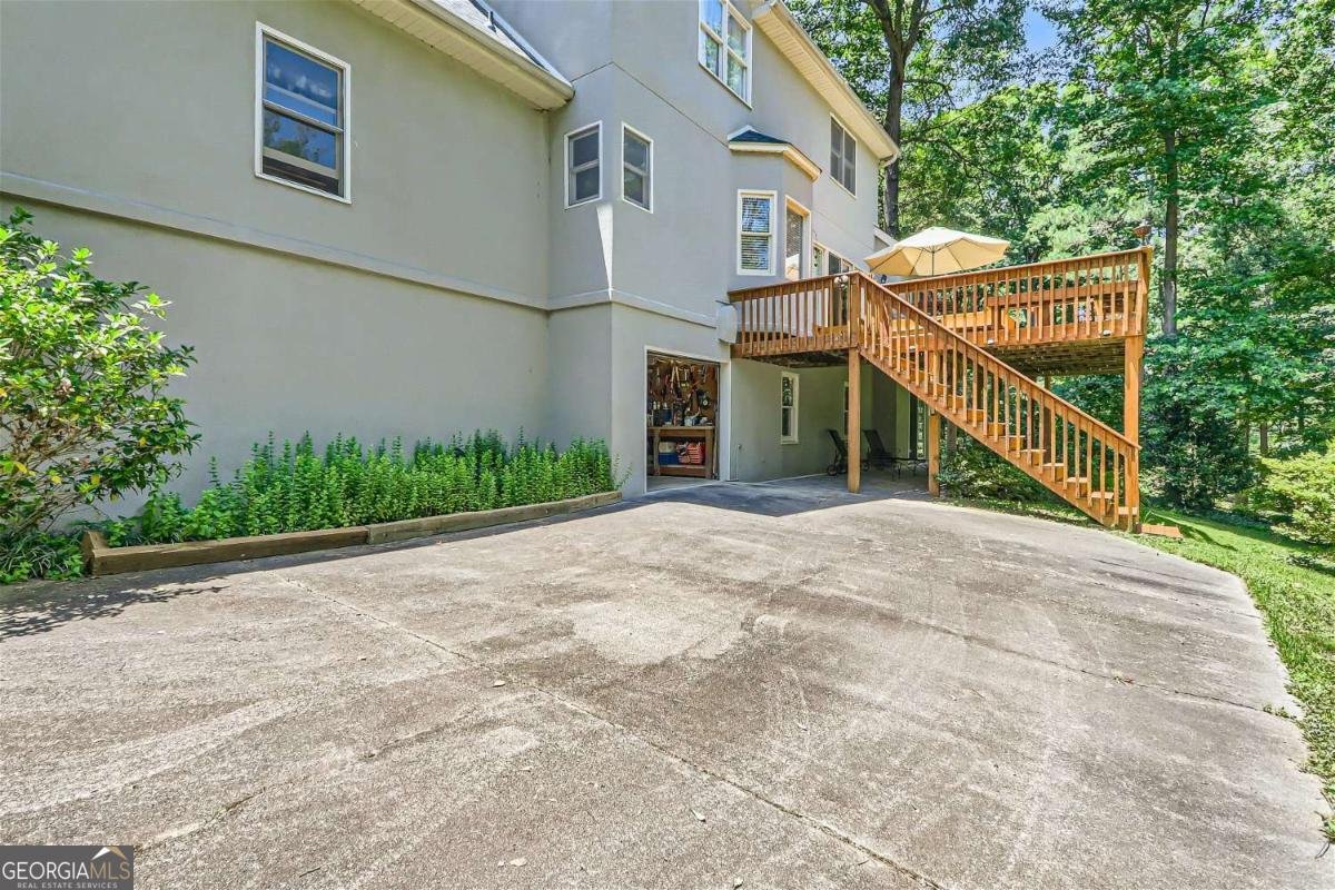1872 Lake Lucerne Drive Lilburn - 25
