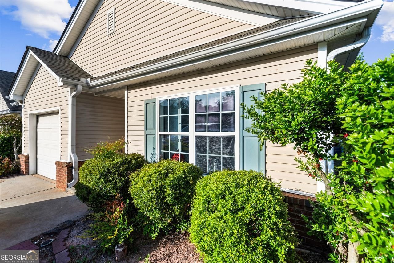 320 LITTLE CREEK Road Lawrenceville - 11