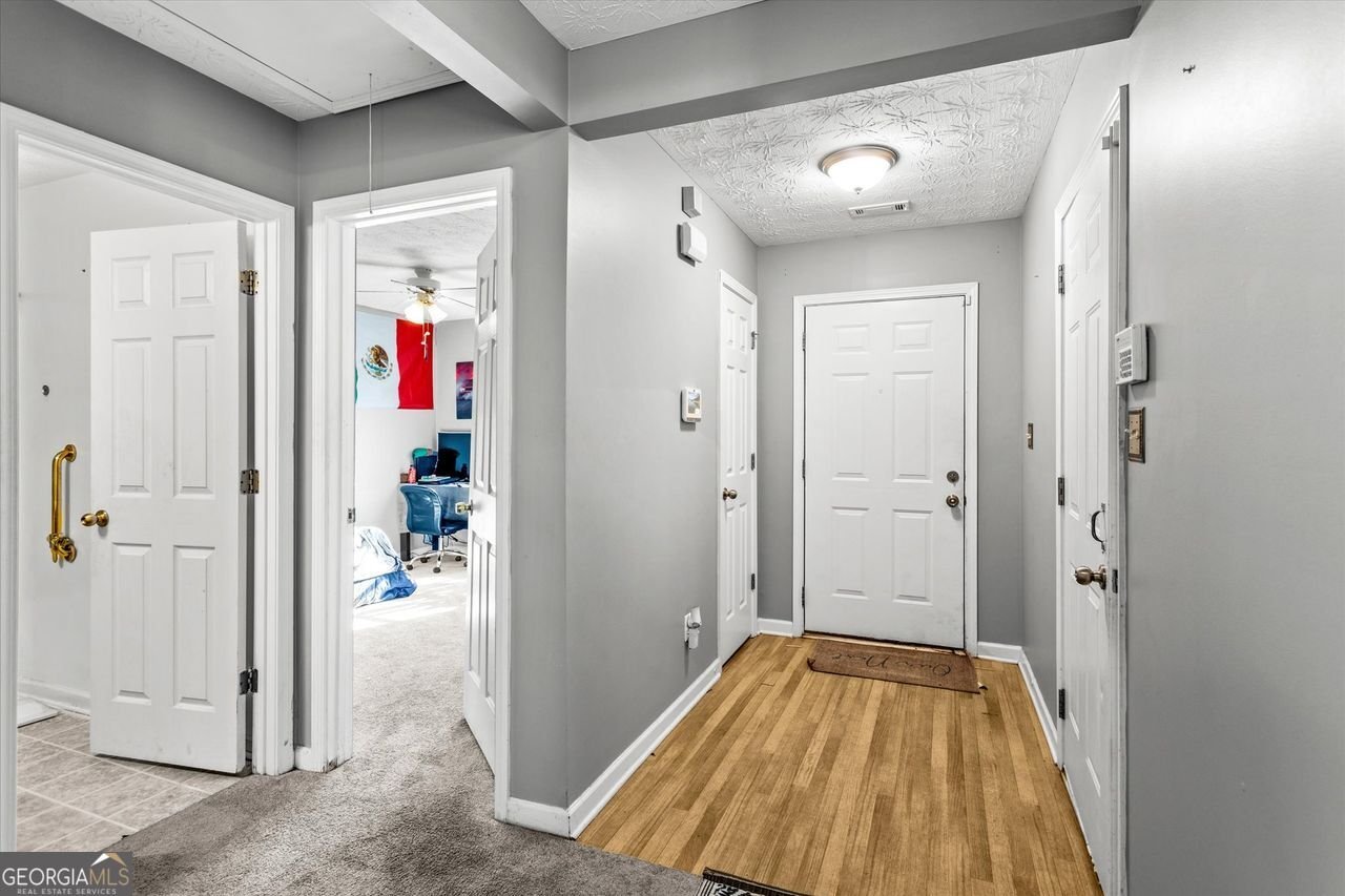320 LITTLE CREEK Road Lawrenceville - 16