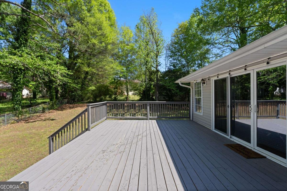 8876 Ashwood Drive Riverdale - 12