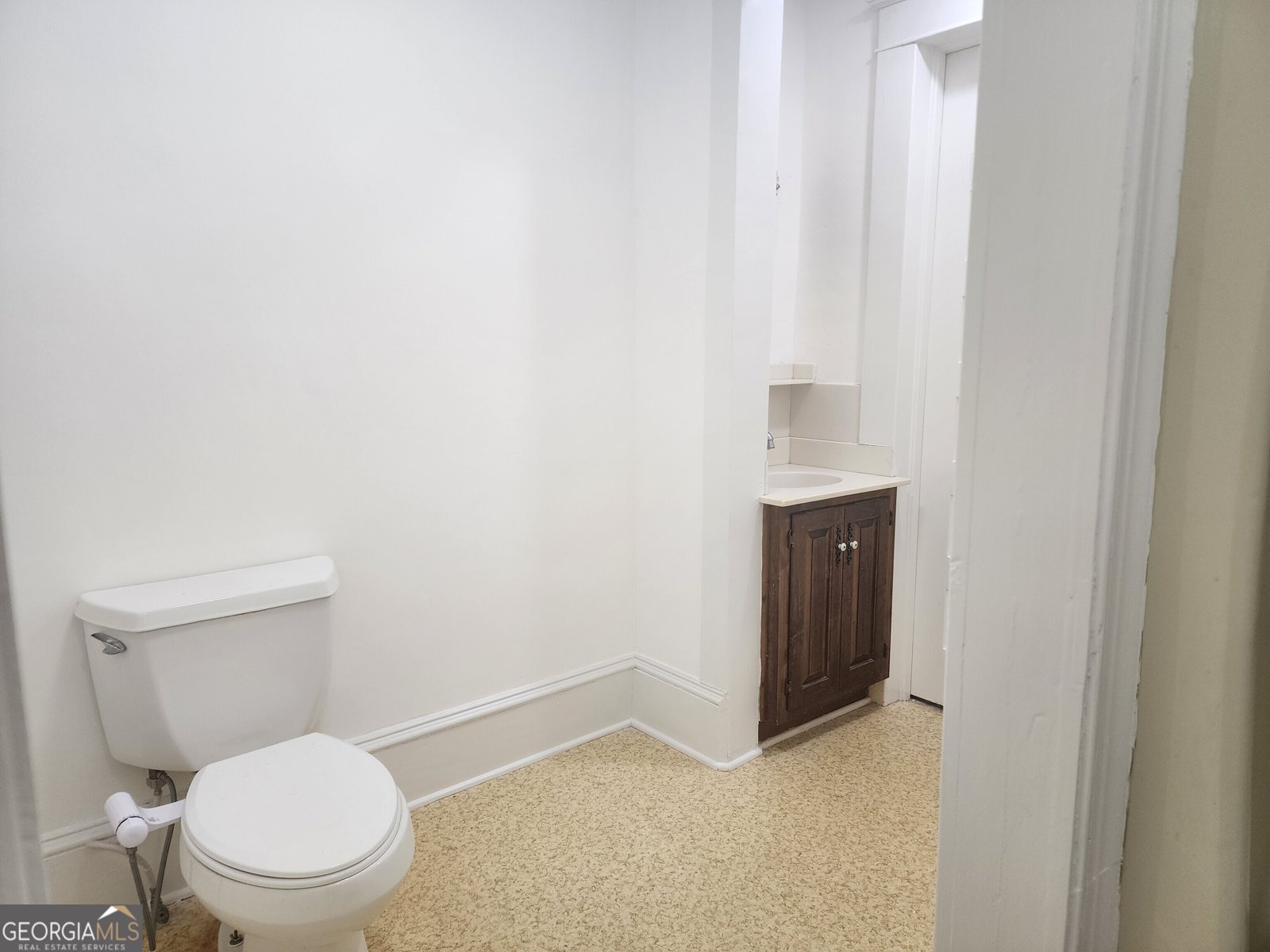 121 Cook Street Royston - 6