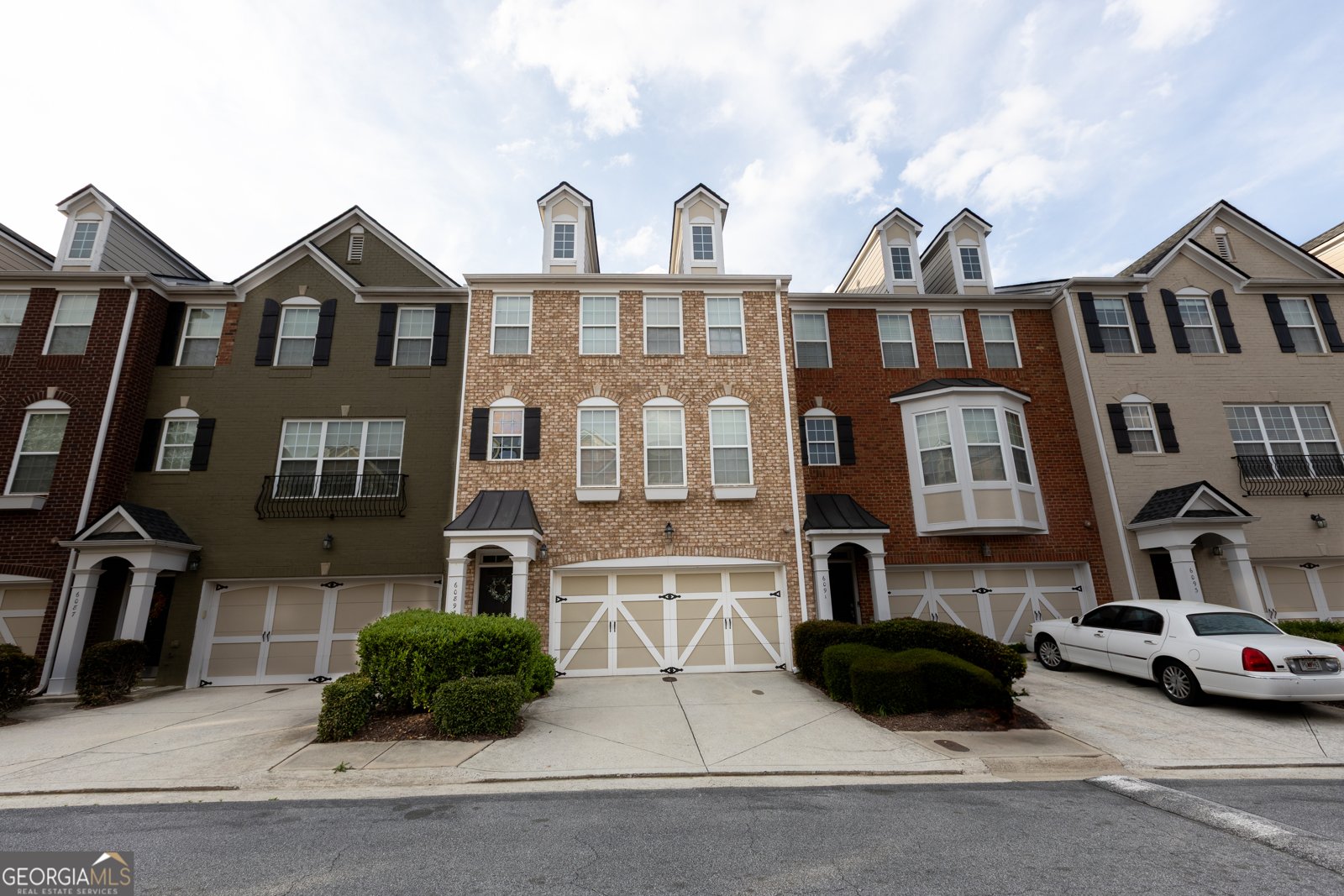 6089 Indian Wood Circle Mableton - 1
