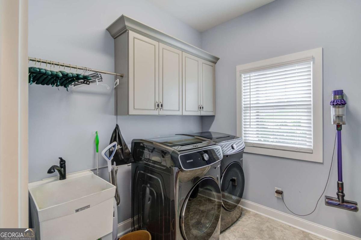 624 Skyland Drive Hoschton - 34