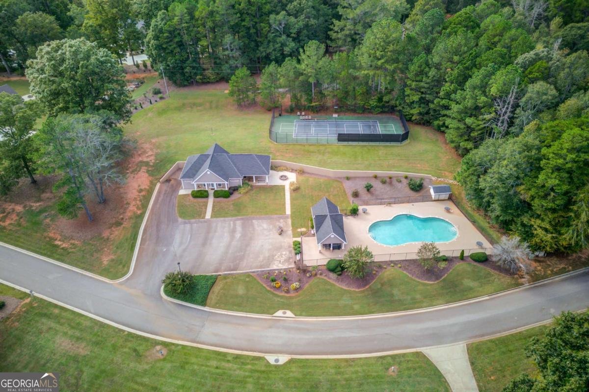 624 Skyland Drive Hoschton - 66