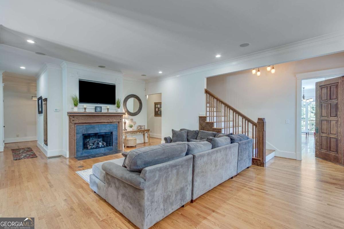 1616 Blue Ridge Drive Gainesville - 23