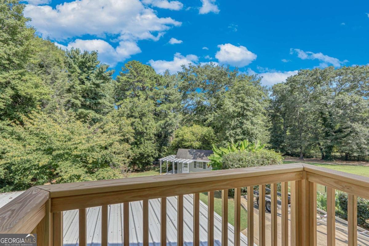 1616 Blue Ridge Drive Gainesville - 33