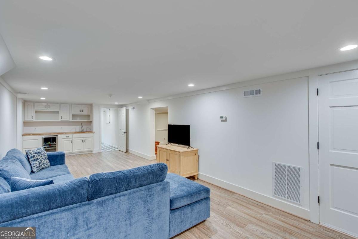 1616 Blue Ridge Drive Gainesville - 60