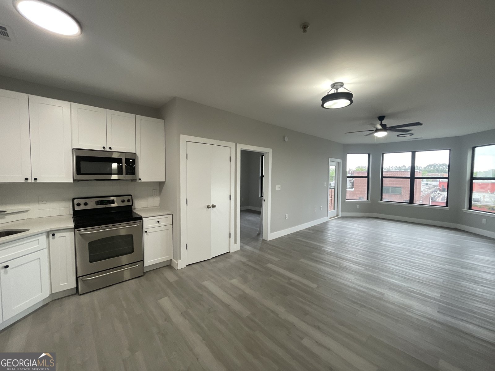 898 Oak Street Atlanta - 1