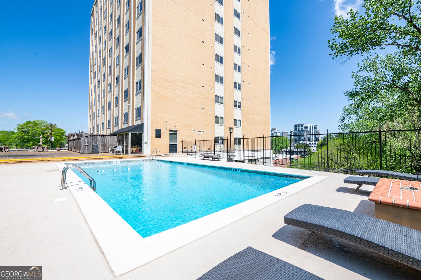 2285 Peachtree Road Atlanta - 1