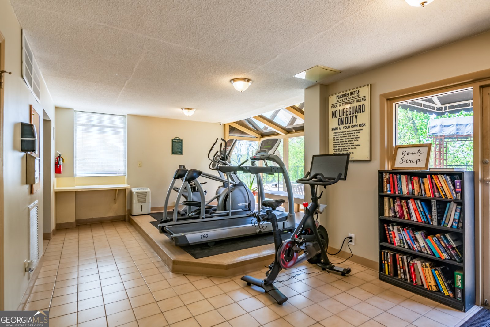 2285 Peachtree Road Atlanta - 25