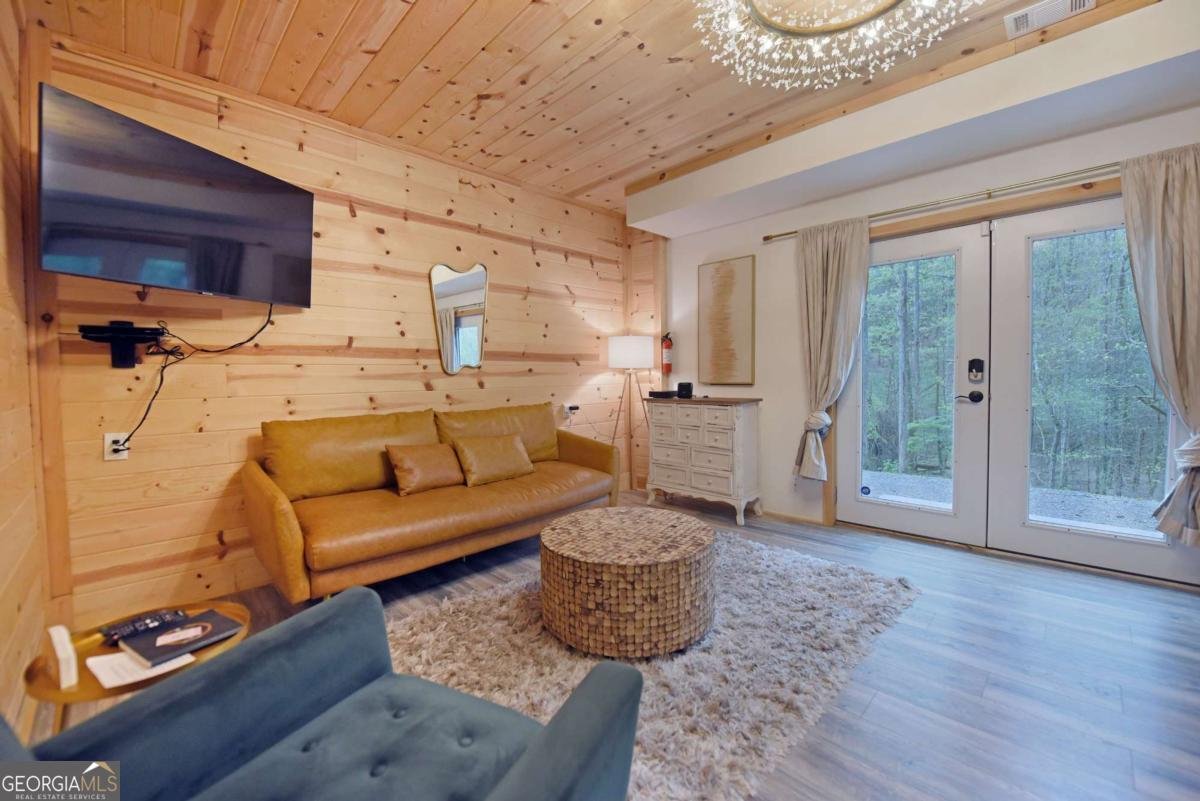 861 Little Rock Creek Cherry Log - 15