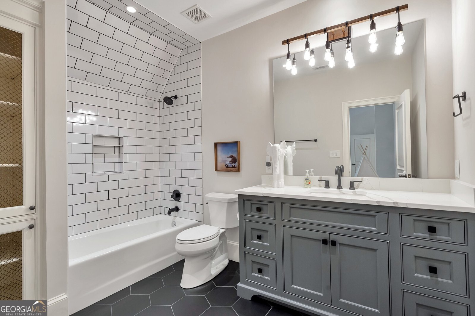 4131 Thunderbird Drive Marietta - 72